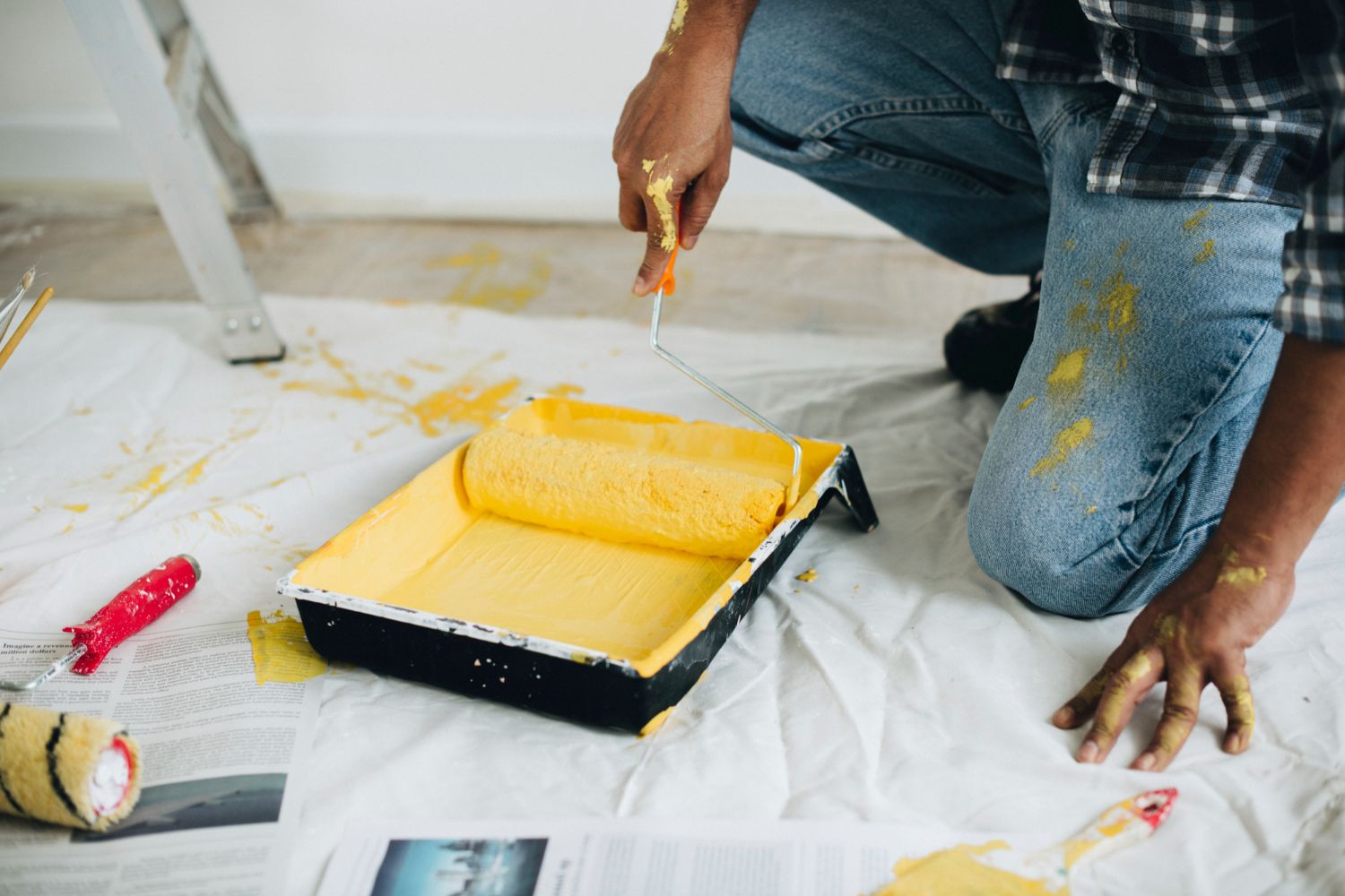 Painting Installation For Bagdad Residential Property